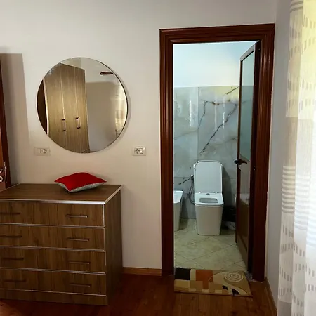 House Апартаменты Luftinja e Siperme